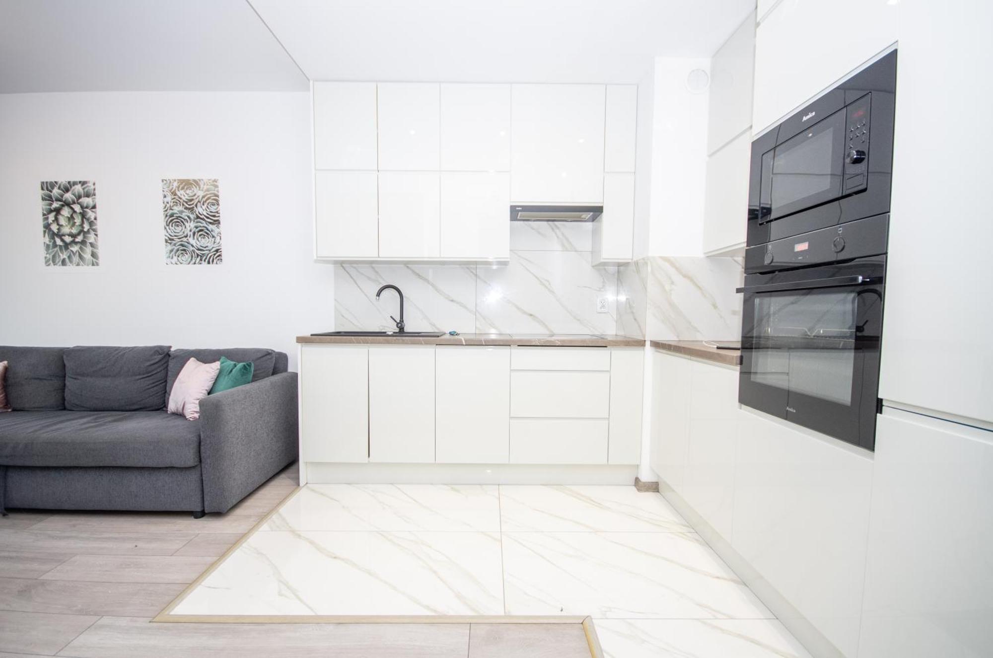 Inpoint Zablocie Modern Apartments For Work&Travel Cracovie Extérieur photo